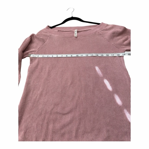EMERALD LONG SLEEVE Pink Ribbed Top size Medium - Picture 5 of 6